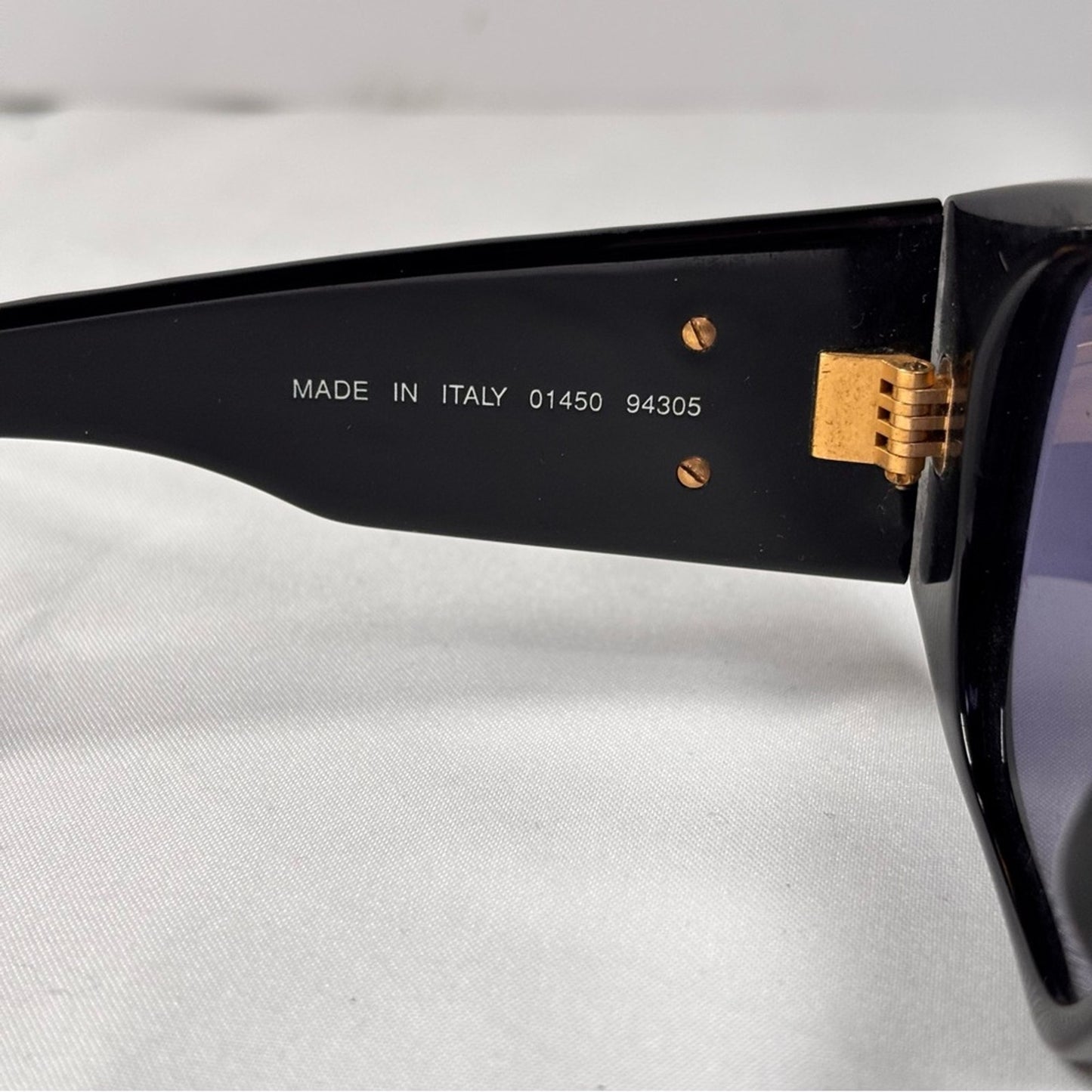 Chanel Interlocking CC Logo Square Black and Gold Sunglasses set✨