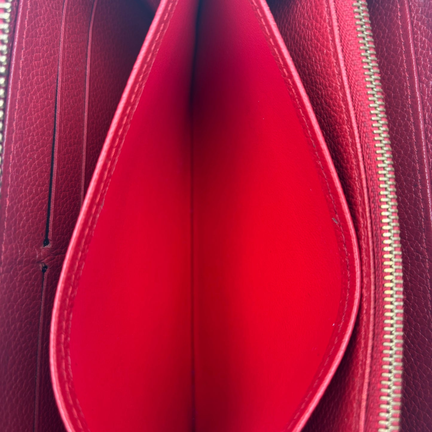 Louis Vuitton Zippy Wallet Empreinte Leather Red - Pre Owned ✨
