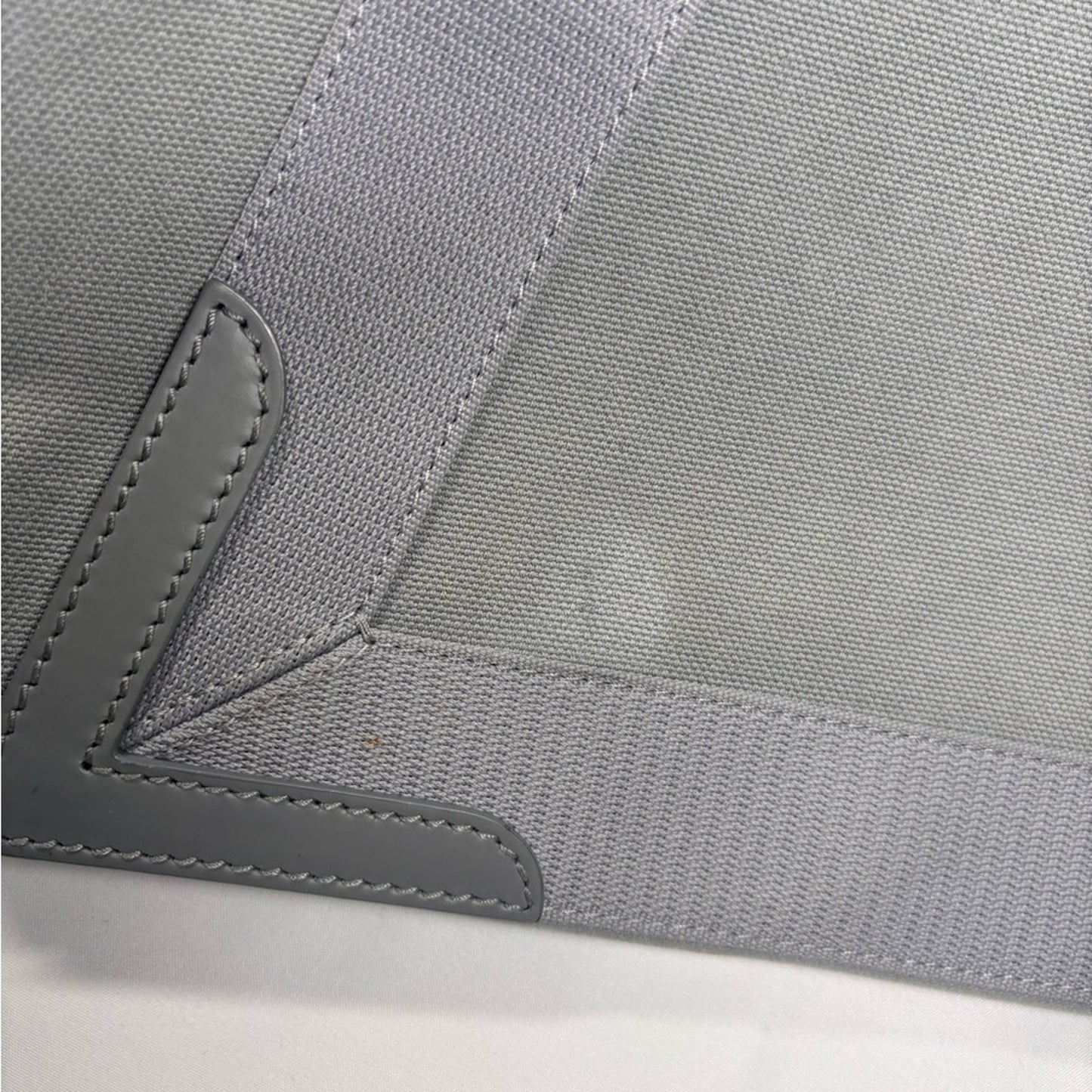 Balenciaga Cotton Canvas Silk Calfskin S Navy Cabas Grey with Pouch ✨