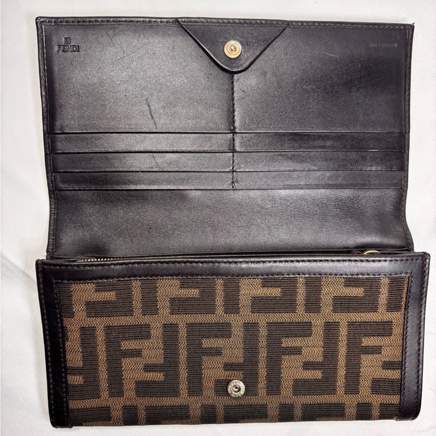 FENDI Zucca beige canvas x leather Long Wallet ✨