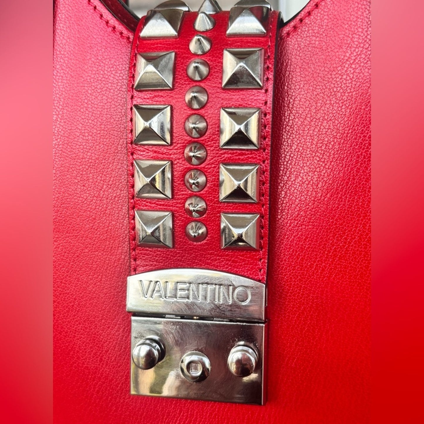 Valentino Red Rockstud Leather Convertible
Tote Backpack Bag ✨