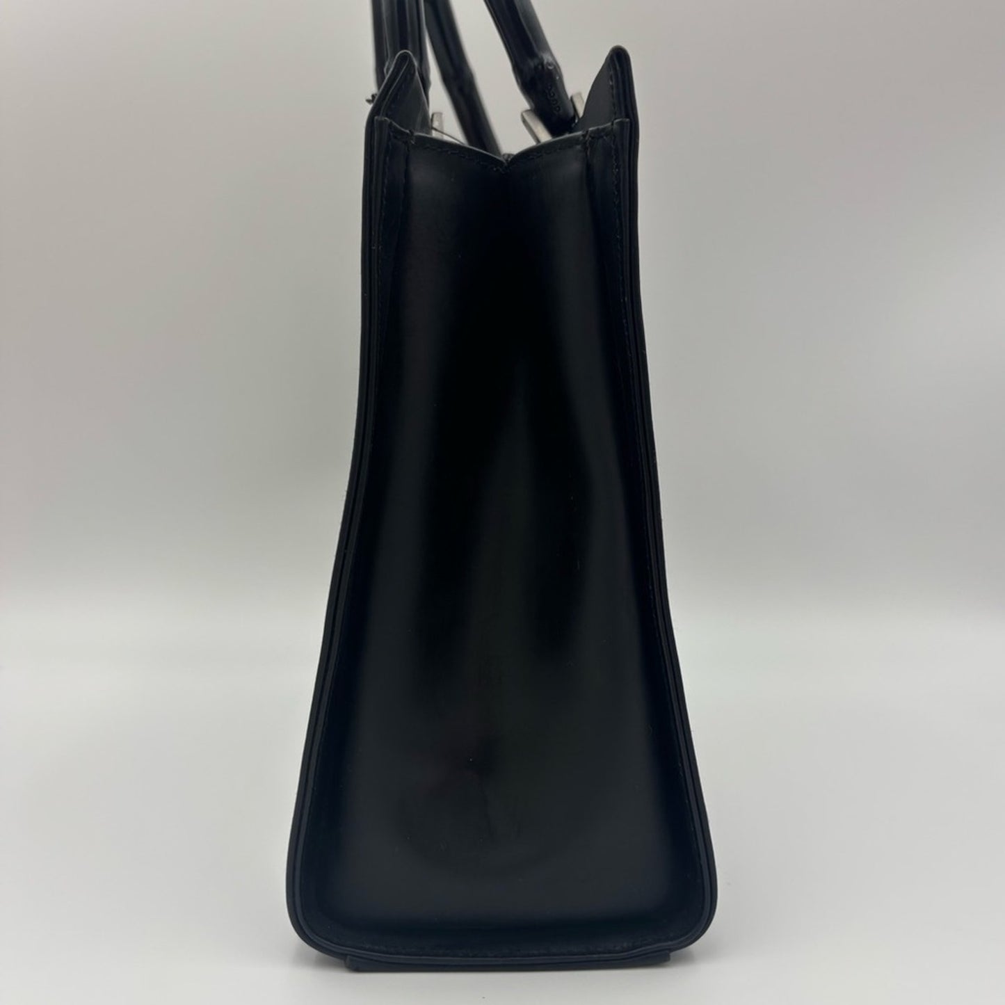 Gucci Bamboo Handle Satchel Black Interior with Logo Detail✨