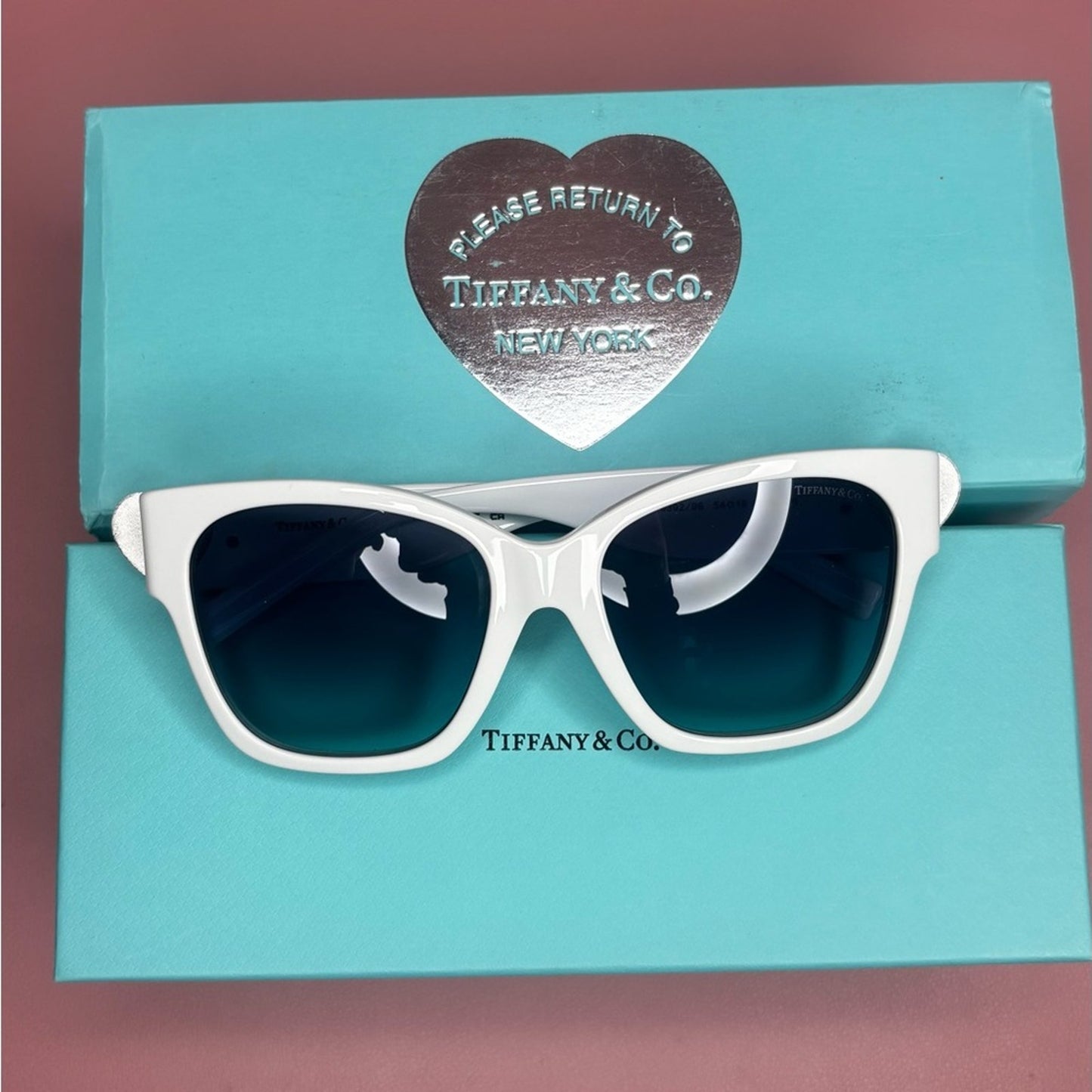 Tiffany & Co Return to Tiffany Sunglasses in White with Tiffany Blue Lenses