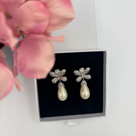 Vintage Christian Dior Crystal Bow Clip Earrings With Drop Faux Pearl - Pre Owned ✨