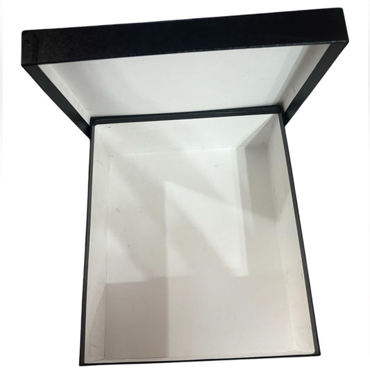 Chanel Black and white Box