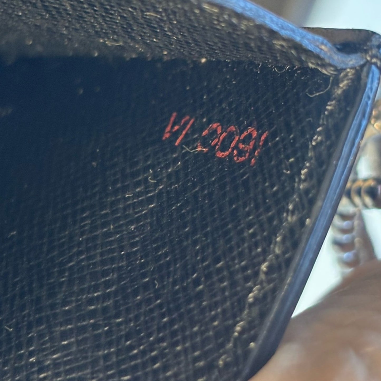 Louis Vuitton Epi Pochette Sellier Dragonne clutch bag in black epi leather